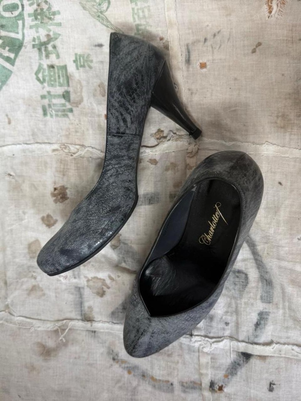 alfredo bannister leather heels